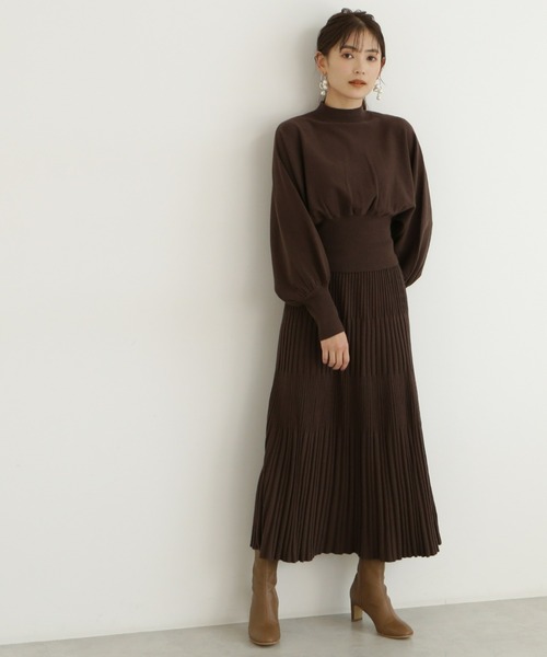 NATURAL BEAUTY BASIC(ナチュラルビューティーベーシック)の「ドルマンニットセットアップ(ワンピース・レディース・ベージュ/ブラウン/レッド/ネイビー・MEDIUM)」の15枚目の写真