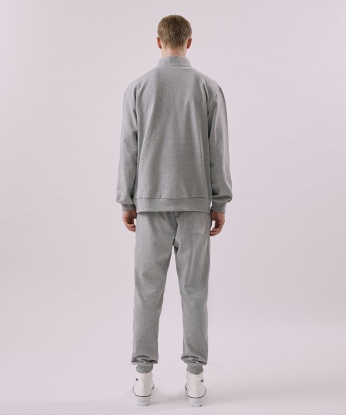 FCMM（エフシーエムエム）の「CLUB TEAM CLASSIC HALF ZIP SWEATSHIRT/クラブチームクラシックハーフジップスウェットシャツ（スウェット・メンズ・グレー/ブラック/オートミール・MEDIUM/LARGE）」の5枚目の写真