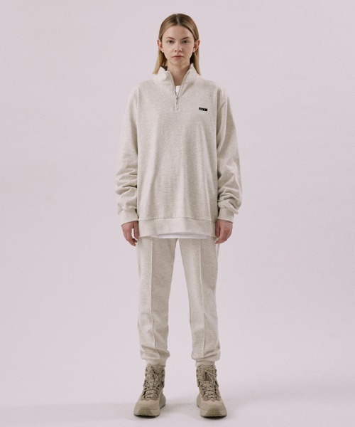 ★送料・関税込★FCMM★Club Team Classic Halfzip Sweatshirt★ FCMM Unisex Club Team Classic Half Zipup Sweatshirt Oatmeal