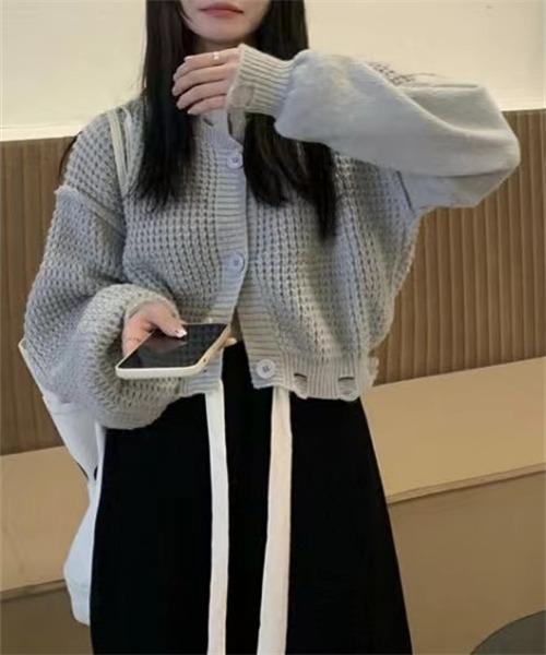FREE STYLISTS(フリー スタイリスト)の「ダメージ加工ニットカーディガン(カーディガン/ボレロ・レディース・ブラック/グレー/ホワイト/ベージュ・FREE)」の19枚目の写真