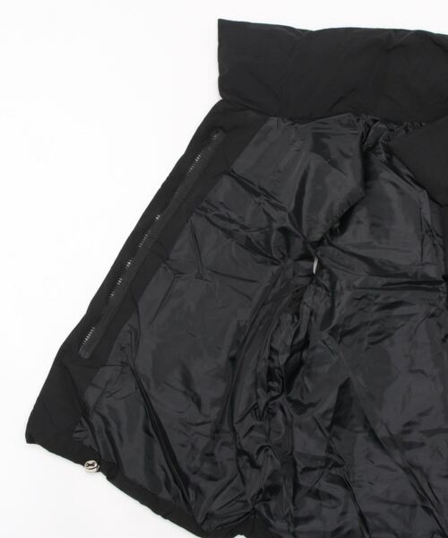 Ritzy（リッツィー）の「ボリューム中綿ダウンベスト（ダウンベスト・レディース・ブラック/ベージュ/ホワイト・L/M）」の5枚目の写真