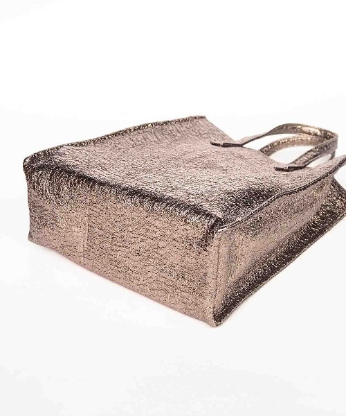 Casselini(キャセリーニ)の「Casselini(キャセリーニ)シャイントート(トートバッグ・レディース・ゴールド/ブロンズ/シルバー/ブラック・FREE)」の17枚目の写真