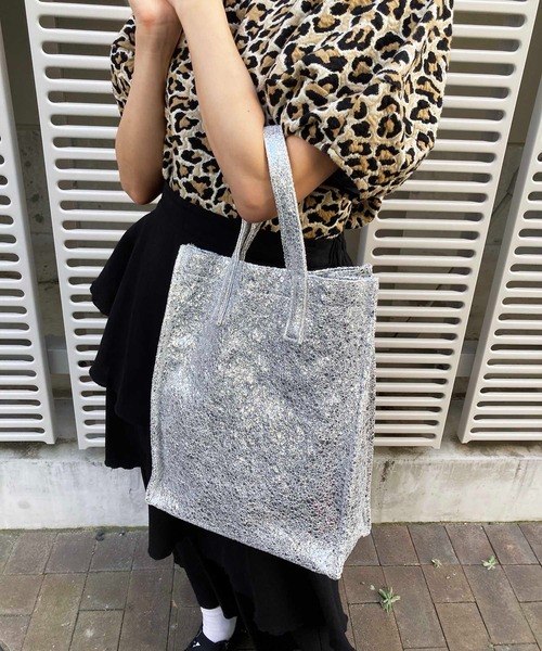 Casselini(キャセリーニ)の「Casselini(キャセリーニ)シャイントート(トートバッグ・レディース・ゴールド/ブロンズ/シルバー/ブラック・FREE)」の12枚目の写真