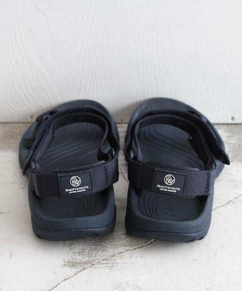 BEAUTY&YOUTH UNITED ARROWS(ビューティーアンドユースユナイテッドアローズ)の「BYBC∵ TEVA別注 HURRICANE/ネイビー(サンダル・レディース・ネイビー・7/5/6)」の5枚目の写真