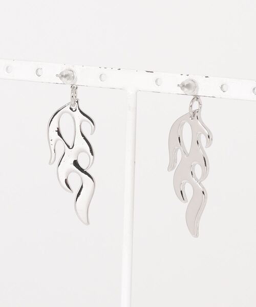 Figments（フィグメンツ）の「ファイヤーデザインピアス（ピアス（両耳用）・レディース・シルバー・FREE）」の5枚目の写真