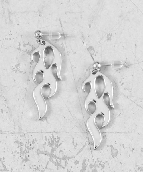 Figments（フィグメンツ）の「ファイヤーデザインピアス（ピアス（両耳用）・レディース・シルバー・FREE）」の2枚目の写真