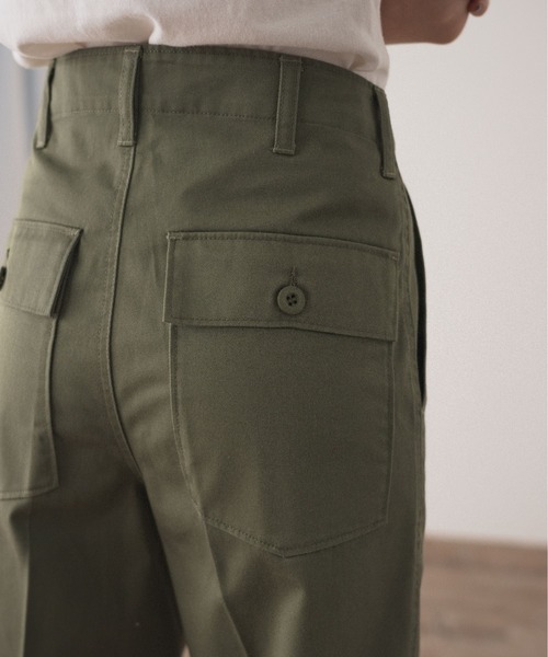 ANGIE(アンジー)の「ハイウエストセンタープレスベイカーパンツ(チノパンツ・レディース・カーキ/ネイビー/ベージュ/アイボリー・MEDIUM/SMALL/LARGE)」の9枚目の写真