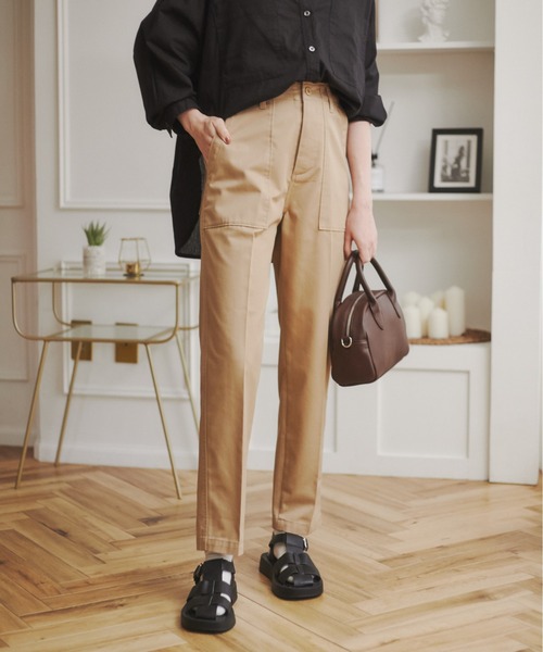 ANGIE(アンジー)の「ハイウエストセンタープレスベイカーパンツ(チノパンツ・レディース・カーキ/ネイビー/ベージュ/アイボリー・MEDIUM/SMALL/LARGE)」の14枚目の写真