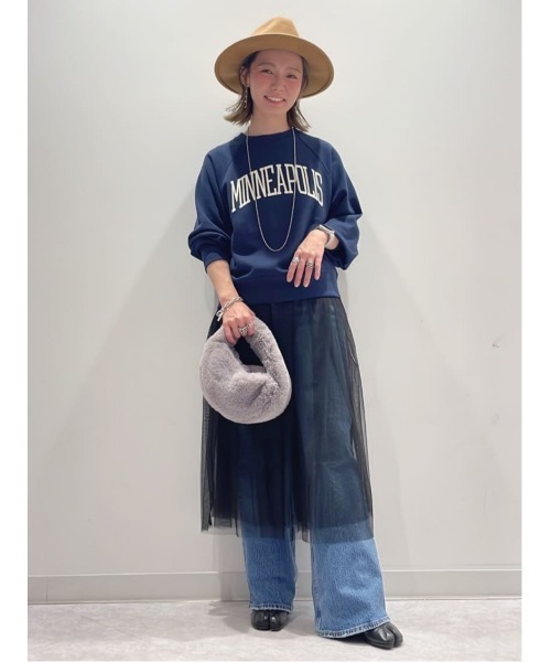 Champion(チャンピオン)の「【Champion】華奢ロゴプリント(スウェット・レディース・ネイビー/オフホワイト/ブルー・L/M)」の6枚目の写真