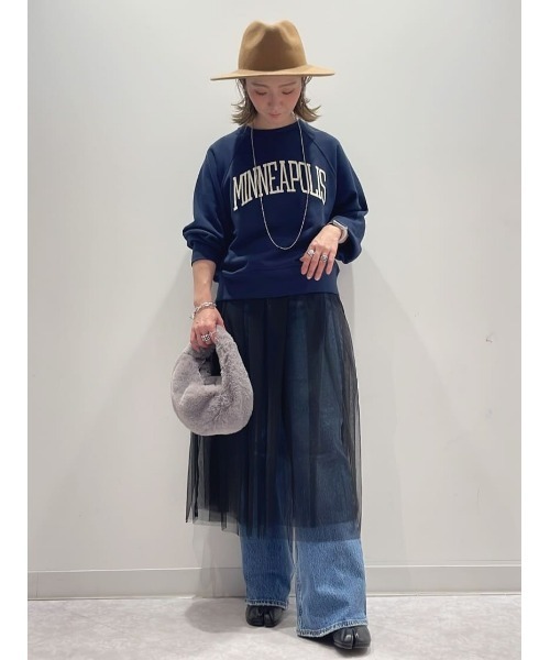 Champion(チャンピオン)の「【Champion】華奢ロゴプリント(スウェット・レディース・ネイビー/オフホワイト/ブルー・L/M)」の5枚目の写真