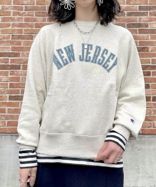 Champion(チャンピオン)の「【Champion】華奢ロゴプリント(スウェット・レディース・ネイビー/オフホワイト/ブルー・L/M)」の8枚目の写真