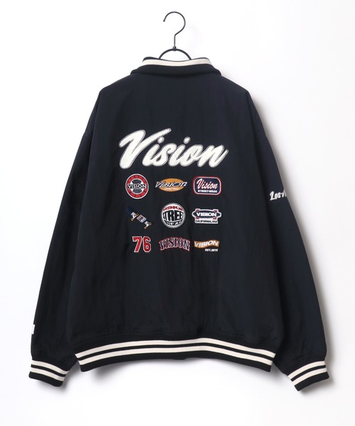 VISION STREET WEAR(ヴィジョンストリートウェア)の「VISION STREET WEAR/ヴィジョンストリートウエア ビッグシルエット ロゴ ワッペン バック刺繍 コーチスタジャン(ナイロンジャケット・メンズ・ブラック/グリーン/ネイビー・M/L/LL)」の4枚目の写真