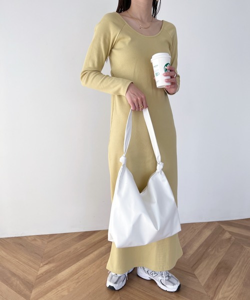 MYMOOD.（マイムード）の「【A4サイズ収納可】ノットハンドル PU トートバッグ（トートバッグ・レディース・ホワイト/ブラック・FREE）」の8枚目の写真