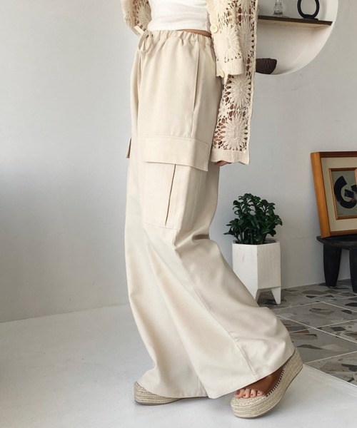 moment+(モーメントプラス)の「リネンライクリラックスカーゴパンツ(カーゴパンツ・レディース・アイボリー/ブラック/ブラウン/キャメル/カーキ・M/L)」の17枚目の写真