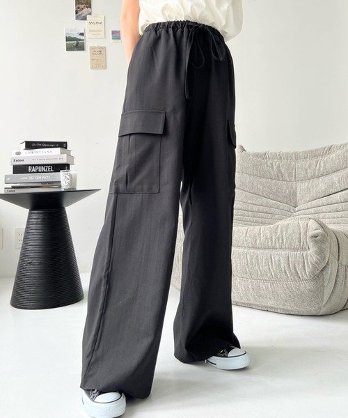 moment+(モーメントプラス)の「リネンライクリラックスカーゴパンツ(カーゴパンツ・レディース・アイボリー/ブラック/ブラウン/キャメル/カーキ・M/L)」の12枚目の写真