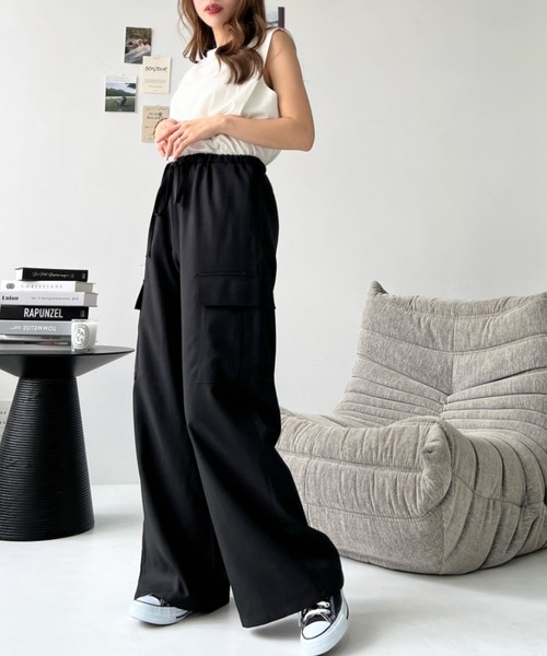 moment+(モーメントプラス)の「リネンライクリラックスカーゴパンツ(カーゴパンツ・レディース・アイボリー/ブラック/ブラウン/キャメル/カーキ・M/L)」の13枚目の写真