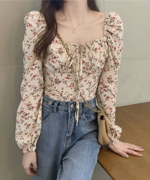 値下げしました！epine   フラワースクエアネックブラウス fit=scale-down,w=1200
