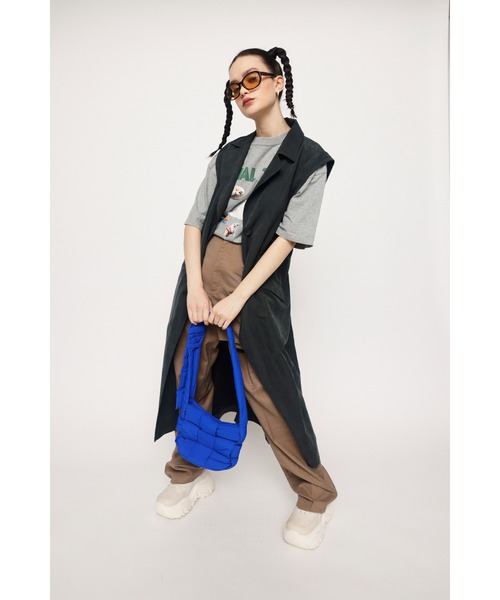 SLY（スライ）の「FLAT FRAME EYEWEAR フラットフレーム アイウェア サングラス UVカット99.9％ 紫外線カット 紫外線対策（サングラス・レディース・ブラック/マルチ・FREE）」の12枚目の写真