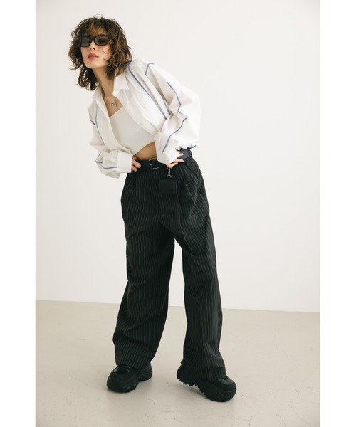 SLY（スライ）の「FLAT FRAME EYEWEAR フラットフレーム アイウェア サングラス UVカット99.9％ 紫外線カット 紫外線対策（サングラス・レディース・ブラック/マルチ・FREE）」の18枚目の写真