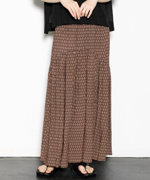 AMERICAN RAG CIE（アメリカンラグシー）の「小紋プリントギャザースカート（スカート・レディース・グリーン/ブラウン・FREE）」の2枚目の写真