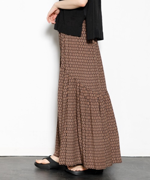 AMERICAN RAG CIE（アメリカンラグシー）の「小紋プリントギャザースカート（スカート・レディース・グリーン/ブラウン・FREE）」の4枚目の写真