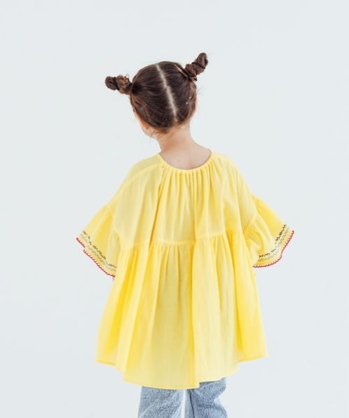 LOWRYS FARM（ローリーズファーム）の「ヨウリュウシシュウブラウス　906592（シャツ/ブラウス・キッズ・ブラック/ホワイト/イエロー・110cm/120cm/130cm/140cm/150cm）」の17枚目の写真