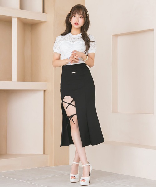 Diable baiser(ディアブルベーゼ)の「フラワー透けレース半袖ビスチェ風ニットトップス(Tシャツ/カットソー・レディース・ホワイト/ブラック・MEDIUM)」の18枚目の写真