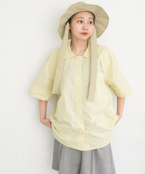 KBF（ケイビーエフ）の「ショルダータックナイロンシャツ（シャツ/ブラウス・レディース・イエロー/ブルー系その他/ブラウン系その他・ONE）」の3枚目の写真