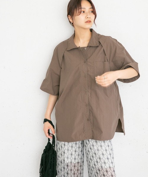 KBF（ケイビーエフ）の「ショルダータックナイロンシャツ（シャツ/ブラウス・レディース・イエロー/ブルー系その他/ブラウン系その他・ONE）」の13枚目の写真