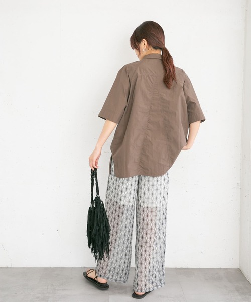 KBF（ケイビーエフ）の「ショルダータックナイロンシャツ（シャツ/ブラウス・レディース・イエロー/ブルー系その他/ブラウン系その他・ONE）」の17枚目の写真