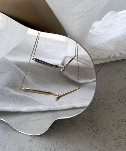 cheriella(シェリエラ)の「【cheriella】ひねりバーネックレス(ネックレス・レディース・シルバー/ゴールド・FREE)」の11枚目の写真