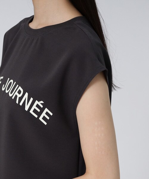 GALLEST（ギャレスト）の「【洗える】ジョーゼットロゴトップス（Tシャツ/カットソー・レディース・チャコールグレー/ホワイト系・38）」の3枚目の写真