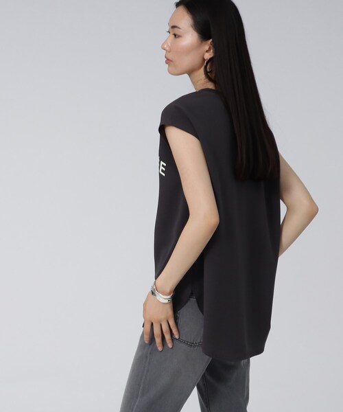 GALLEST（ギャレスト）の「【洗える】ジョーゼットロゴトップス（Tシャツ/カットソー・レディース・チャコールグレー/ホワイト系・38）」の6枚目の写真