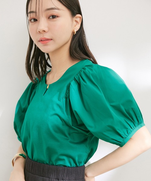VIS(ビス)の「【接触冷感・洗える】【前後2WAY】異素材ボリュームスリーブカットソー(Tシャツ/カットソー・レディース・ブラック/ホワイト/グリーン/レッド系その他2・FREE)」の11枚目の写真