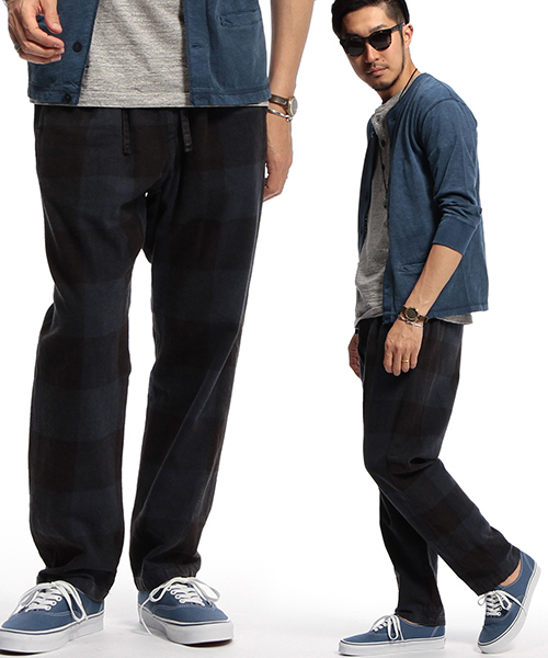 B:MING by BEAMS（ビーミングバイビームス）の「ビーミング by ビームス / ケミカルブロックチェックイージーパンツ（その他パンツ・メンズ・チャコールグレー/ネイビー/レッド・LARGE/MEDIUM）」の2枚目の写真