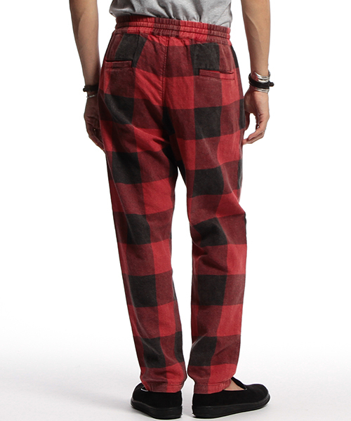 B:MING by BEAMS（ビーミングバイビームス）の「ビーミング by ビームス / ケミカルブロックチェックイージーパンツ（その他パンツ・メンズ・チャコールグレー/ネイビー/レッド・LARGE/MEDIUM）」の8枚目の写真