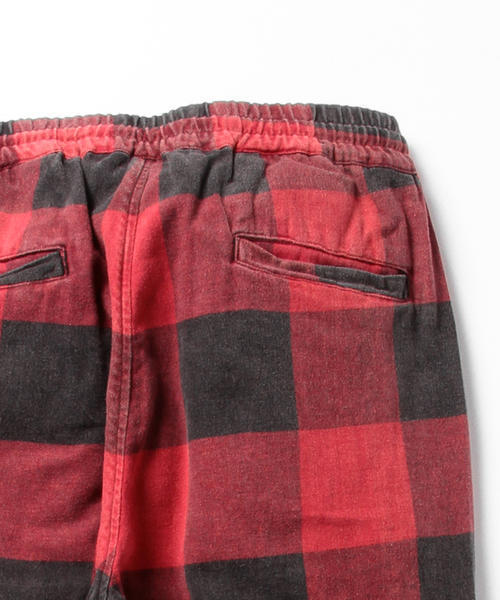 B:MING by BEAMS（ビーミングバイビームス）の「ビーミング by ビームス / ケミカルブロックチェックイージーパンツ（その他パンツ・メンズ・チャコールグレー/ネイビー/レッド・LARGE/MEDIUM）」の16枚目の写真