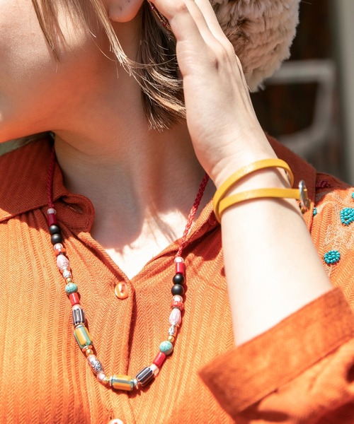 チャイハネ(チャイハネ)の「【チャイハネ】トゥアレー連ブレスレット(ブレスレット・レディース・ブルー/ベージュ/イエロー・FREE)」の8枚目の写真