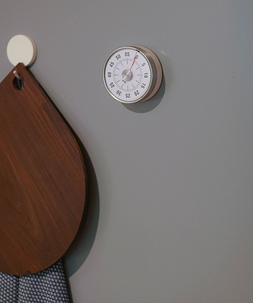 HIGHTIDE（ハイタイド）の「TFA Dostmann TFA ドストマン Analogue kitchen timer PUCK 38.1028 アナログキッチンタイマー パック 38.1028（キッチンツール・レディース・その他/ブラック・FREE）」の4枚目の写真