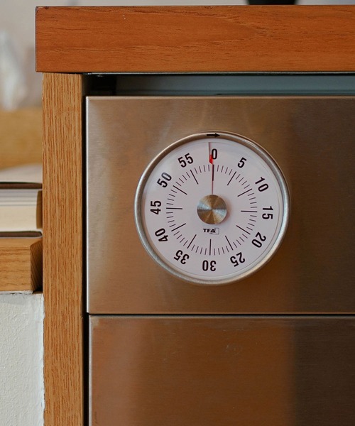 HIGHTIDE（ハイタイド）の「TFA Dostmann TFA ドストマン Analogue kitchen timer PUCK 38.1028 アナログキッチンタイマー パック 38.1028（キッチンツール・レディース・その他/ブラック・FREE）」の3枚目の写真