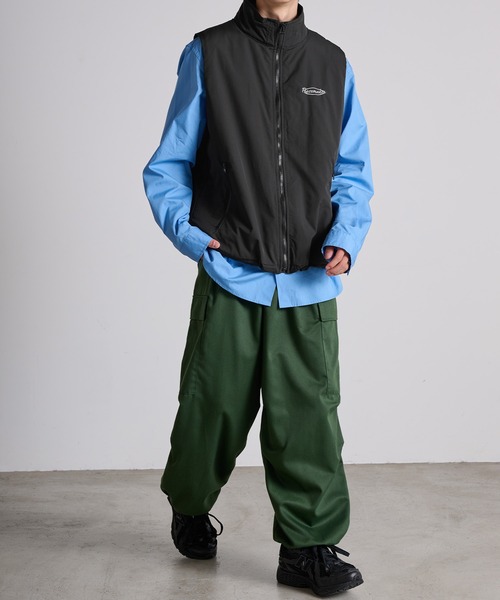 Anchor Smith(アンカー スミス)の「ビッグシルエットスタンドネック中綿ベスト(ベスト・メンズ・ネイビー/ブラック/グレー・M/L)」の7枚目の写真