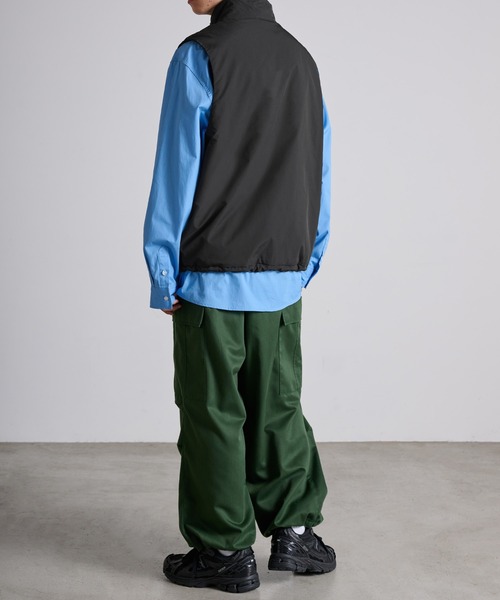 Anchor Smith(アンカー スミス)の「ビッグシルエットスタンドネック中綿ベスト(ベスト・メンズ・ネイビー/ブラック/グレー・M/L)」の9枚目の写真