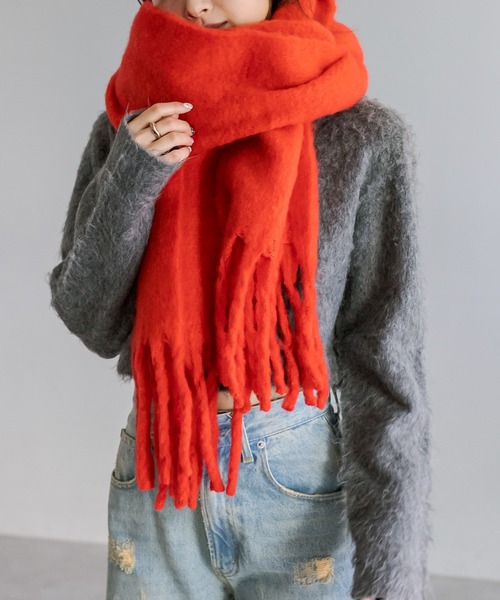 mystic（ミスティック）の「【5色展開】起毛ストール（マフラー・レディース・グリーン/レッド/グレー/アイボリー/ブラック・ONE SIZE）」の8枚目の写真