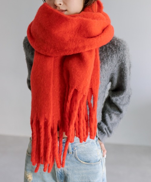 mystic（ミスティック）の「【5色展開】起毛ストール（マフラー・レディース・グリーン/レッド/グレー/アイボリー/ブラック・ONE SIZE）」の9枚目の写真