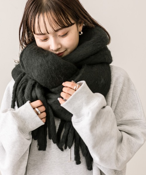mystic（ミスティック）の「【5色展開】起毛ストール（マフラー・レディース・グリーン/レッド/グレー/アイボリー/ブラック・ONE SIZE）」の15枚目の写真