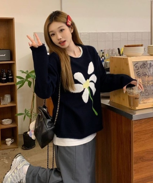 DIAVEL（ディアベル）の「花柄ジャカードニットプルオーバー（ニット