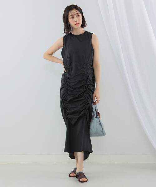 Ray BEAMS(レイビームス)の「Champion × Ray BEAMS / 別注 ギャザー ノースリーブ ワンピース(ワンピース・レディース・ブラック/ベージュ・SMALL/MEDIUM)」の6枚目の写真