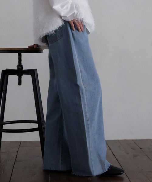 hellam（へラム）の「カーブデニムパンツ（デニムパンツ・レディース・ブラック/ホワイト/インディゴブルー/ブルー/ライトブルー・SMALL/MEDIUM）」の7枚目の写真