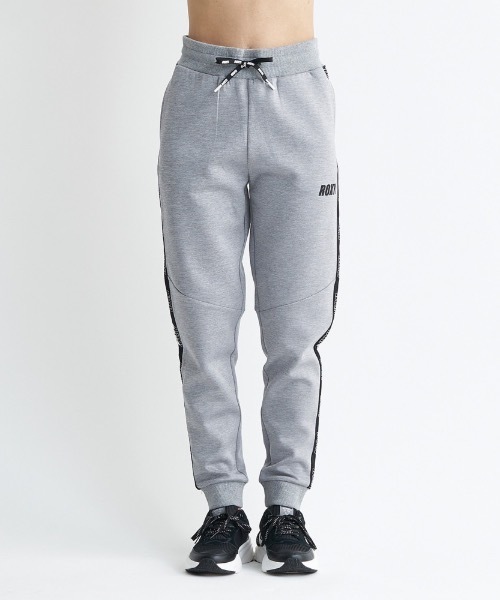 ROXY(ロキシー)の「MY WAY PANTS/ロキシー速乾UVカット付きサイドロゴテープラインデザインテーパードスウェットパンツ(スウェットパンツ・レディース・ブラック/グレー/ホワイト・LARGE/MEDIUM/SMALL)」の9枚目の写真