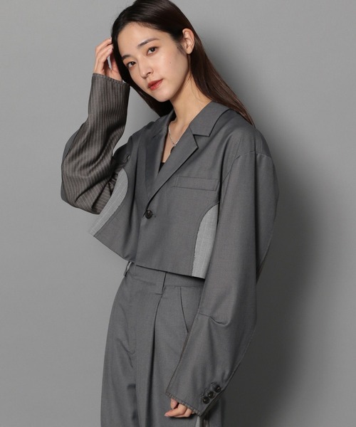 Anui（アニュイ）の「【UNISEX/選べる着丈】サイドストライプスーツジャケット（テーラードジャケット・レディース・グレー/ブラック・SMALL/MEDIUM）」の3枚目の写真